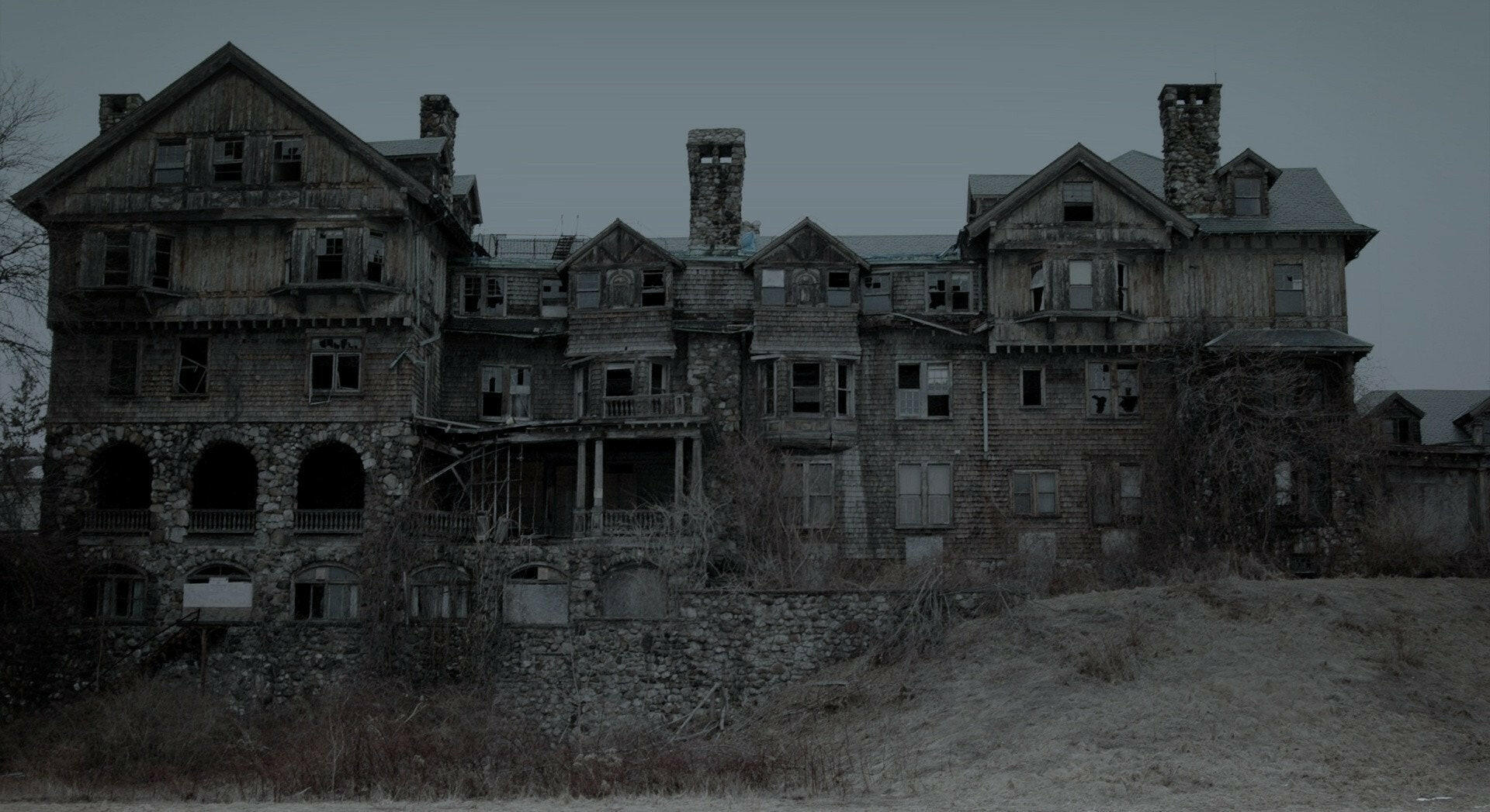 Creepy Halloween House Photo Backdrop.