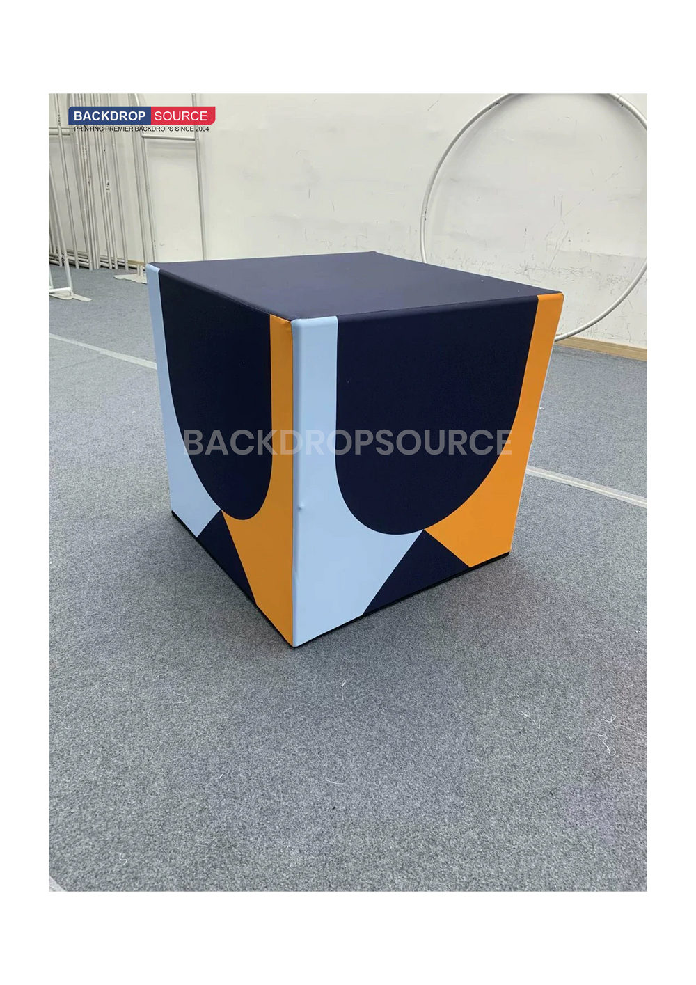 5 Sets of Stretch Fabric Displays for Product Showcase.